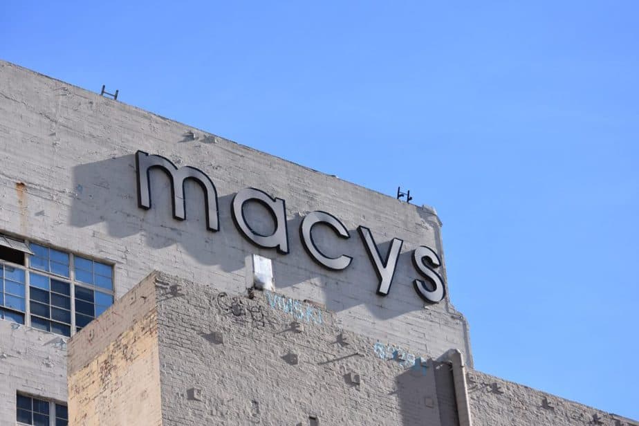 Does Macy’s do jewelry repair?