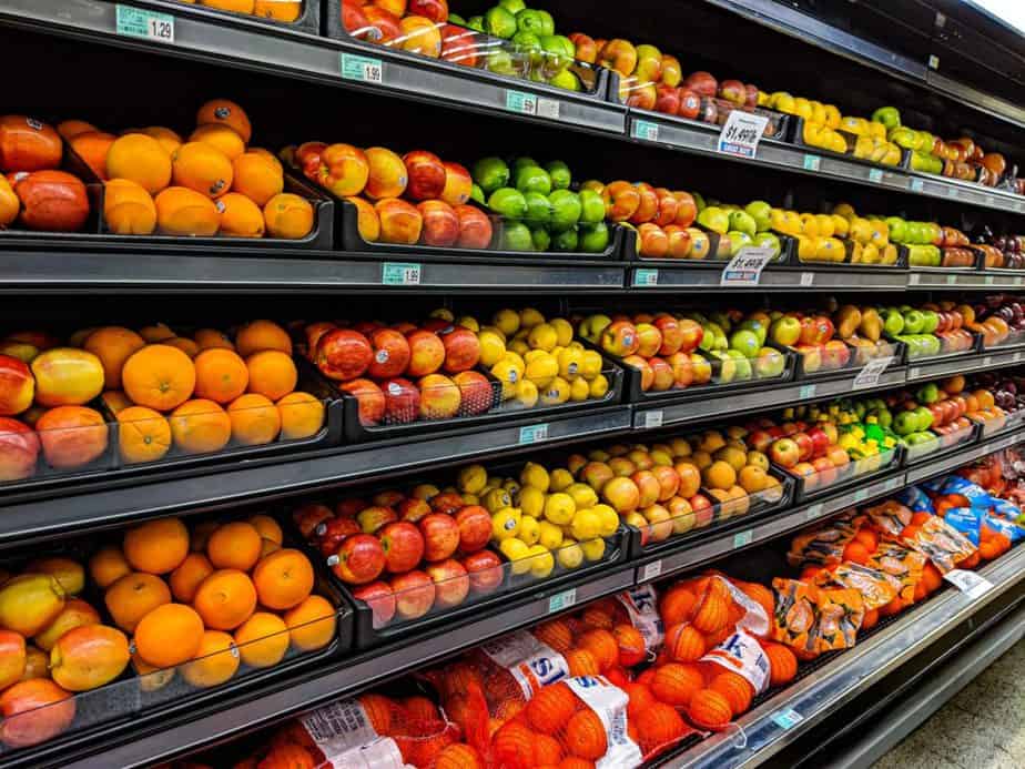 How do Supermarkets store Fruits?