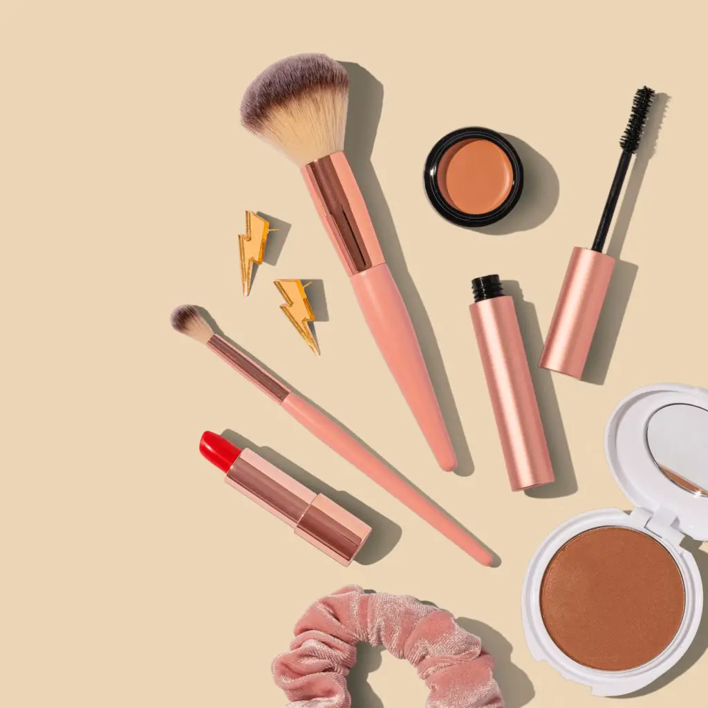 Best 9 Ways to get Free Makeup Samples