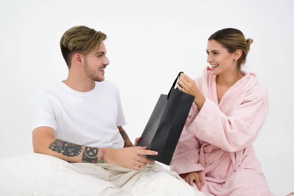 Traditional First Year Anniversary Gift Ideas For Him