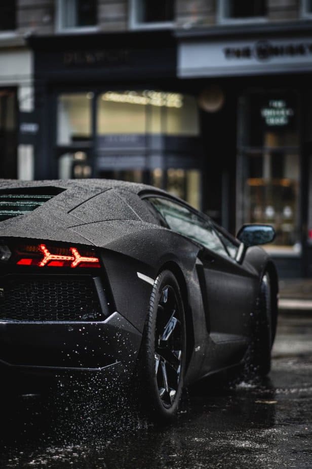Hydroplaning