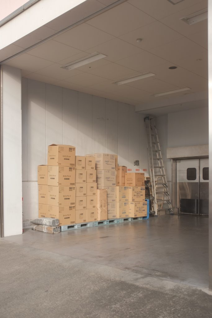 The Bigger Picture for Free Moving Boxes
