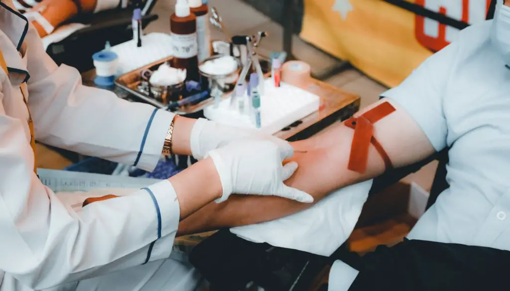 HOW MUCH DO YOU GET PAID TO DONATE PLASMA FOR THE FIRST TIME?