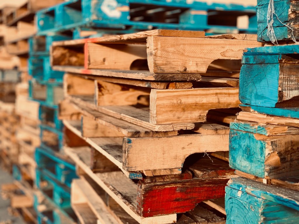 liquidation companies that sell pallets near me