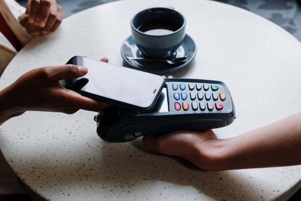 Does Wayfair Accept Apple Pay?