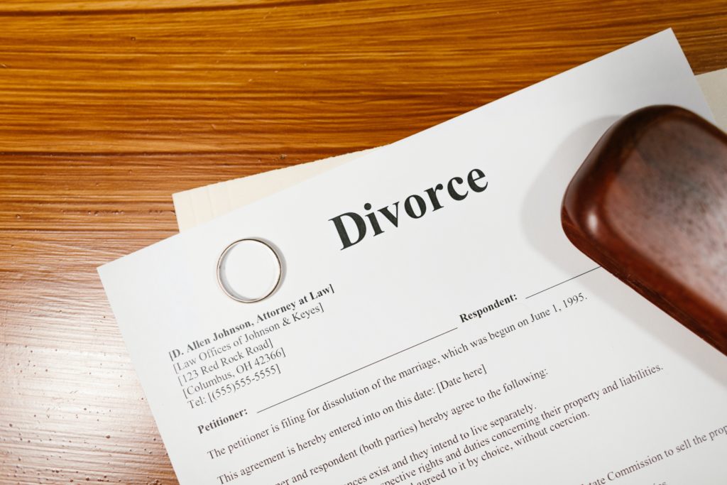 How to Get a Divorce without Money