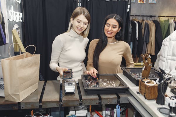 Does Marshalls Take Apple Pay Store Payment Options Including?