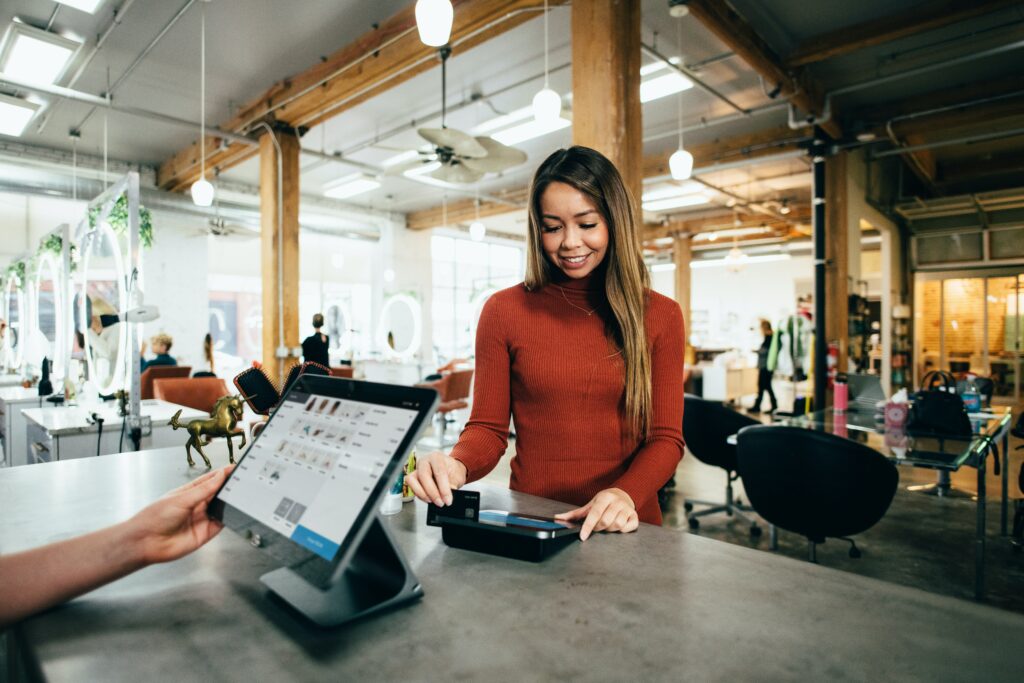 Does 1800 Contacts Accept CareCredit?