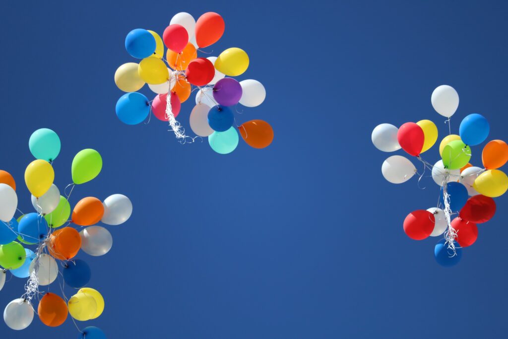 Does Walgreens Blow Up Balloons?