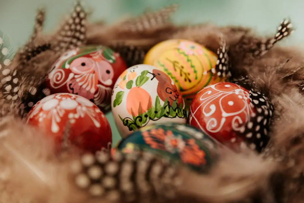 Dyeable Easter Eggs? - Know More