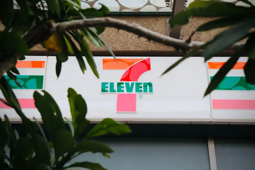 7 Eleven Holiday Hours